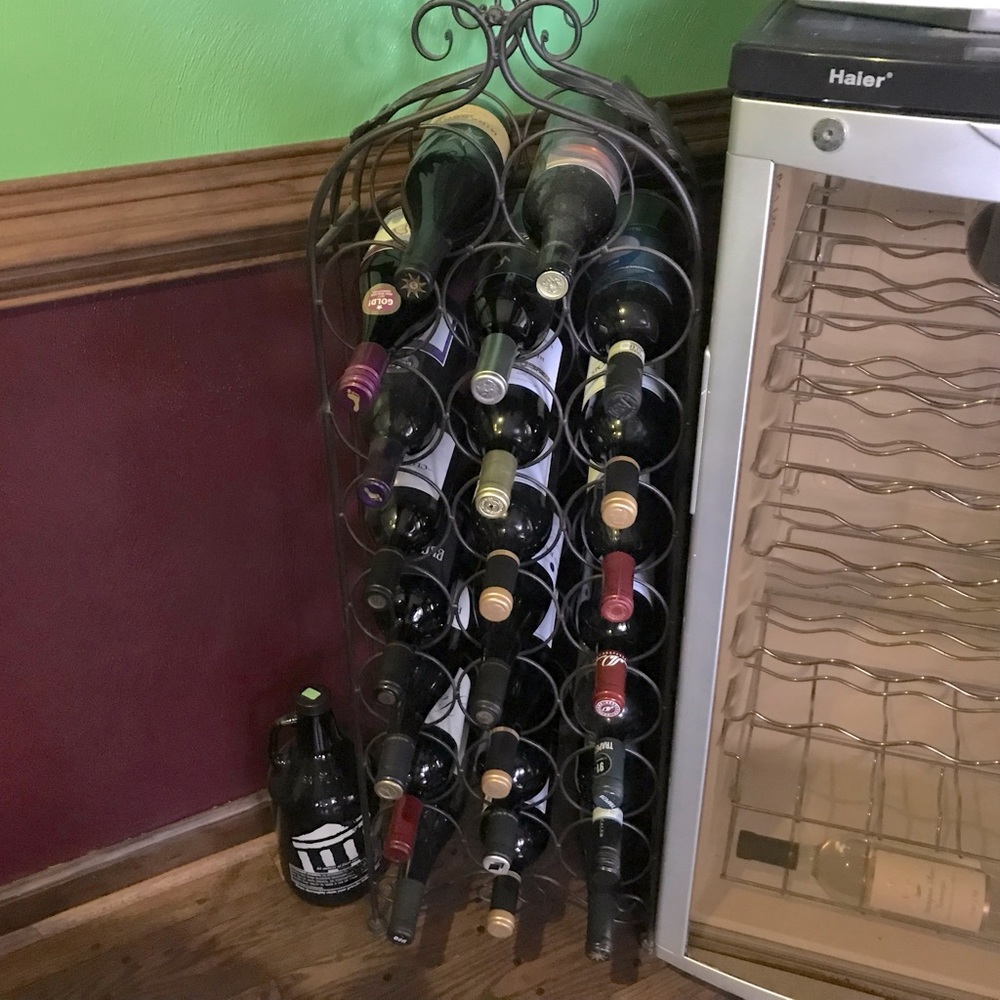 23 Bottle Wine Holder with Handle